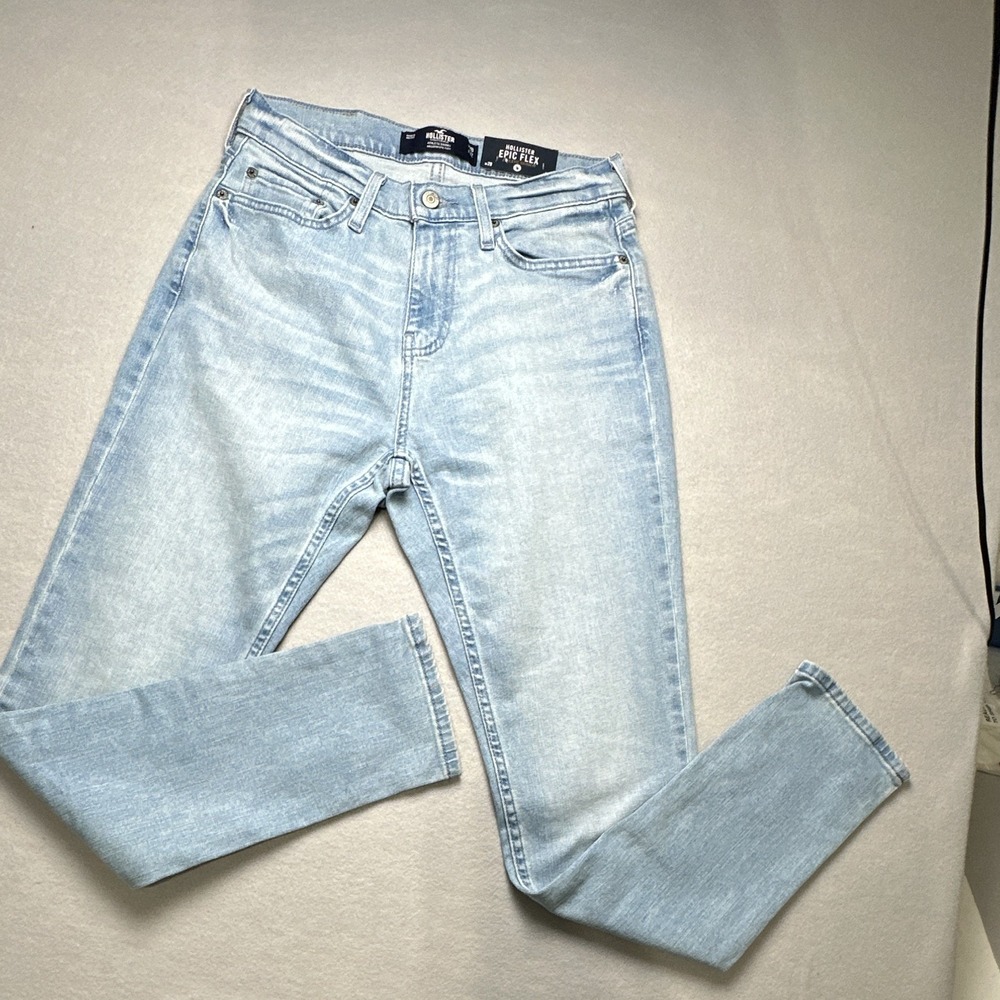 Hollister Men's Blue Light Wash Denim Jeans Athletic Fit Skinny Mid Rise Stretch